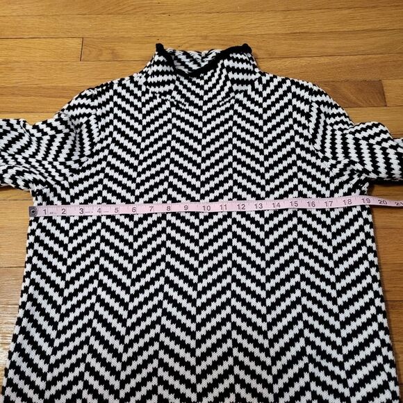 Tommy Hilfiger Chevron ZigZag Mock Neck Sweater Size Small Dark Academia - Picture 6 of 7